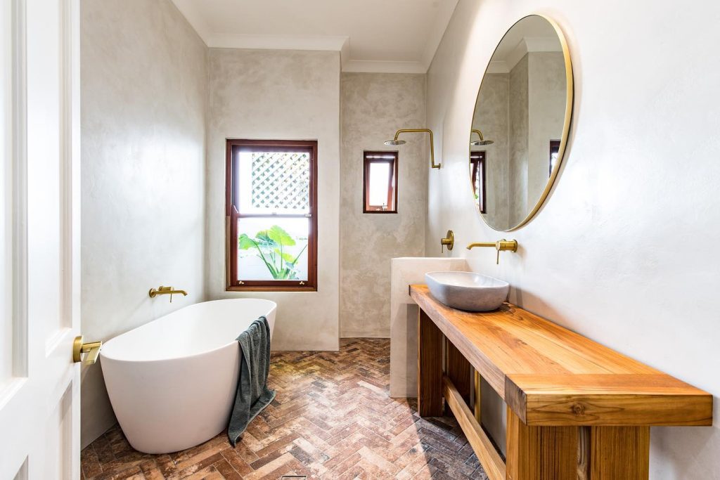 Tadelakt on bathroom walls and shower
